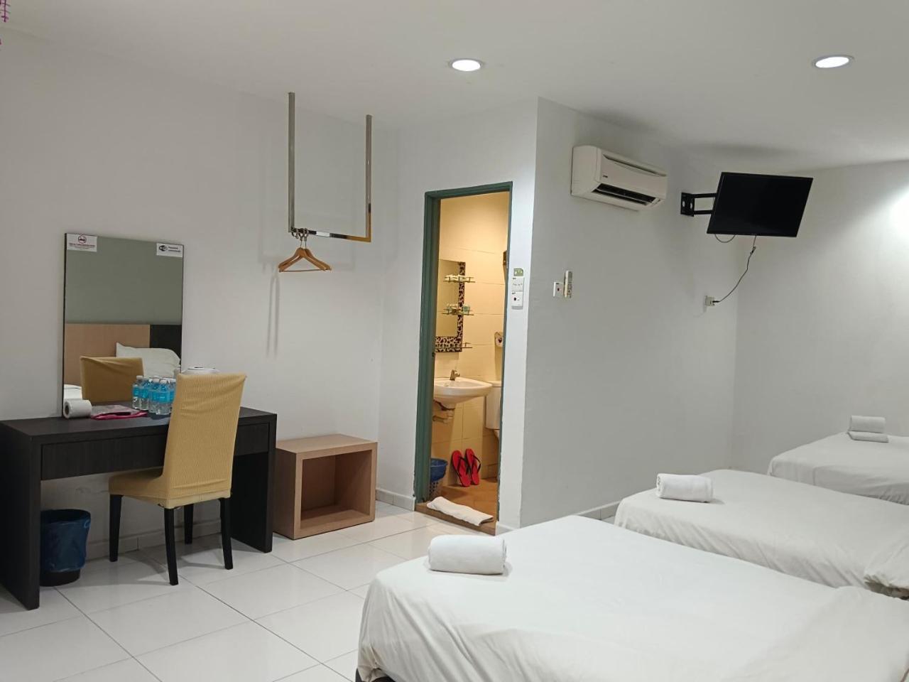 Simpang Renggam Sr Inn מראה חיצוני תמונה